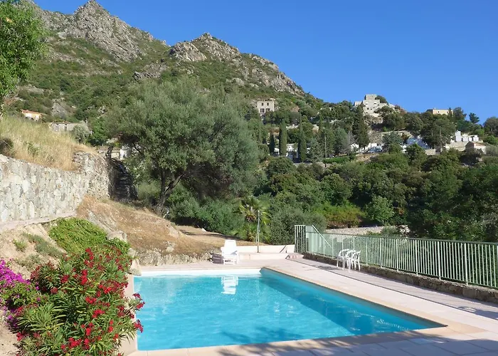 Petit Paradis Pres Ile Rousse Gite Les Cortalines Lama